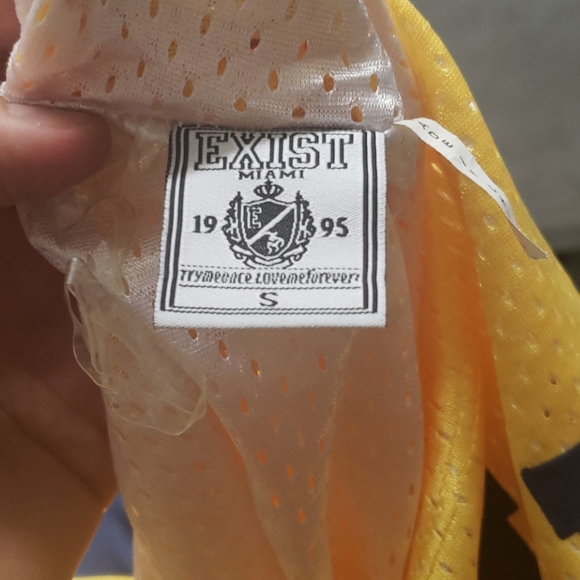 Naples, FL Mesh Beach Coverup S - Picture 6 of 6